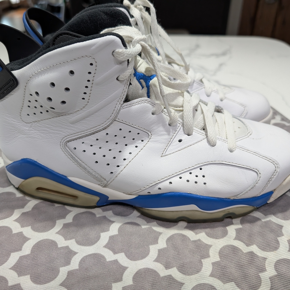 Jordan 6 Retro Racer Blue